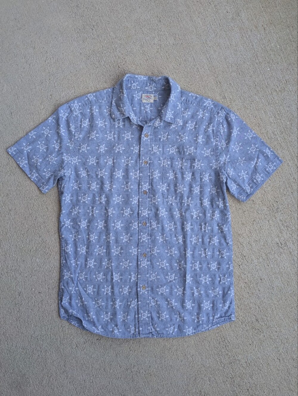 Faherty Light Blue Short-Sleeve Button-Up with White Floral Print